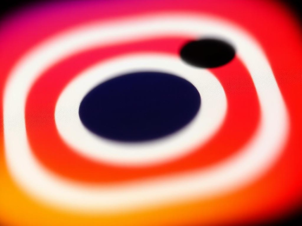 El jefe de Instagram asegura que no te escuchan y explica por qué los anuncios encajan con tus conversaciones