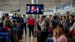 El final de la telenovela que paralizó México: "En el aeropuerto los que revisaban las maletas pararon actividades para verla mientras la gente esperaba"