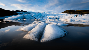 Dentro del glaciar islandés Sólheimajökull: "Su deshielo anual equivale al agua que consumen 2.000 personas en su vida"