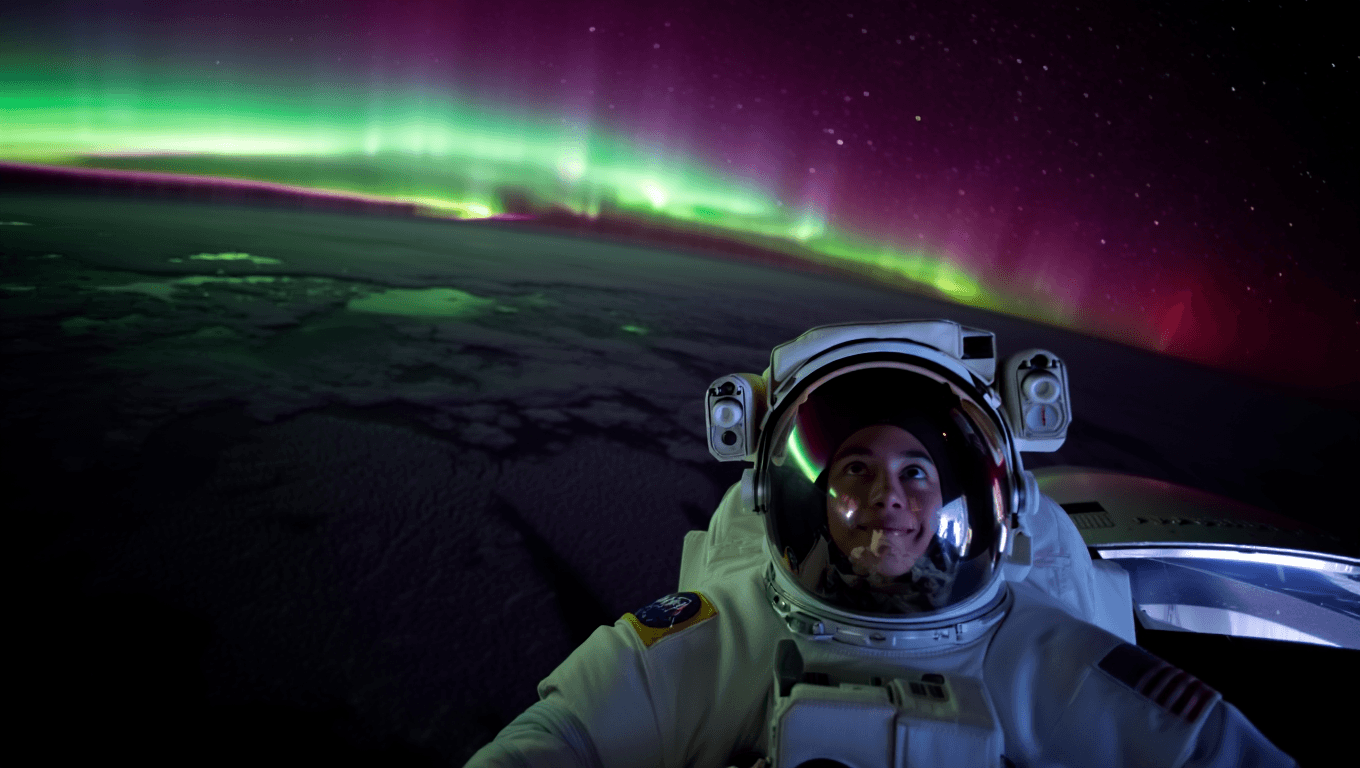 Así se ve una aurora austral desde una nave Dragon de SpaceX