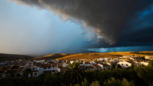 Tiempo para fin de semana en España: previsión de calor y tormentas